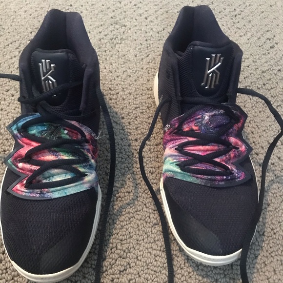 (Nike kyrie 5) excellent condition - Picture 2 of 5